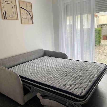 דירות Créteil Studio Tout Confort, Au Pied De Toute Commodite, 2 מראה חיצוני תמונה