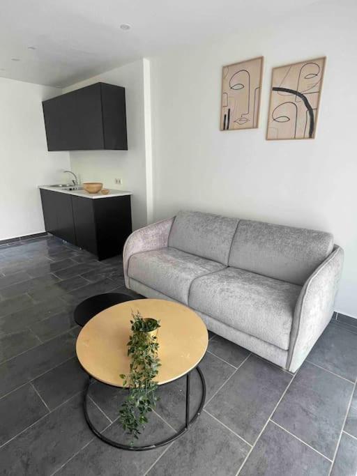 דירות Créteil Studio Tout Confort, Au Pied De Toute Commodite, 2 מראה חיצוני תמונה